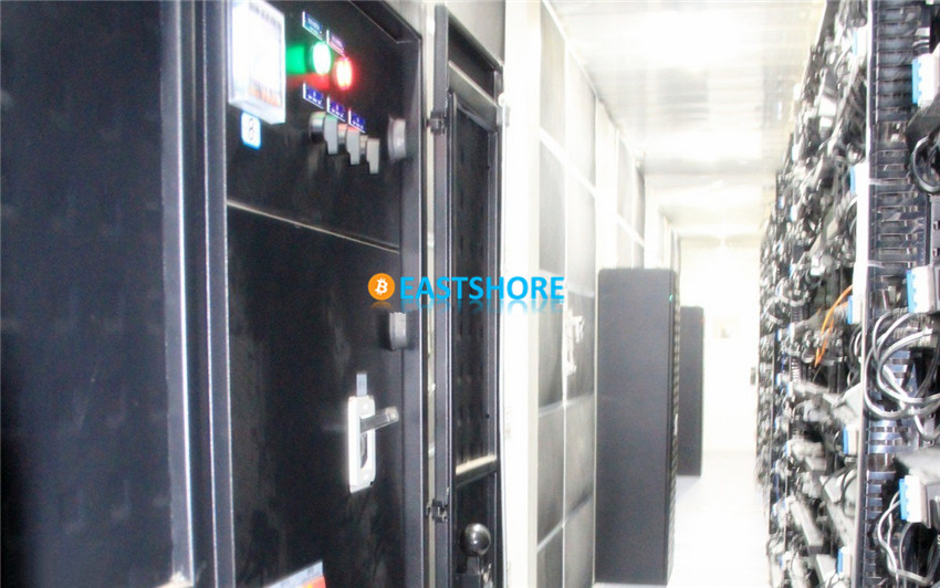 Introduction to Mobile Mining Farm Bitmain ANTBOX IMG 47